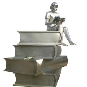 Sculpture d'athlète de plongée grandeur nature en acier inoxydable, design moderne, polie, abstraite, pour décoration extérieure de piscine et centre sportif - Product Image 1