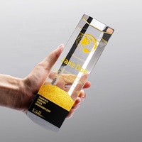 Trophée en cristal cube K9 en gros, trophée en cristal personnalisé avec gravure laser 3D, prix pour cadeaux d'affaires