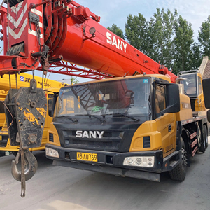 Grue sur camion hydraulique Sany d'occasion de 25 tonnes à prix abordable, idéale pour les travaux lourds sur les chantiers de construction - Product Image 1