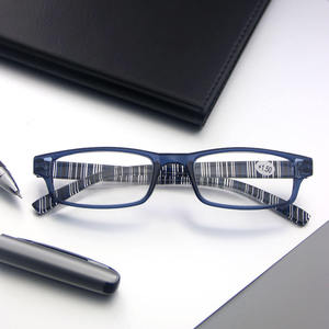 แว่นตาอ่านหนังสือกรอบพลาสติกพิมพ์ลายบางเฉียบสำหรับผู้ใหญ่ ดีไซน์เรียบง่าย แว่นอ่านหนังสือสำหรับผู้ใหญ่รุ่นใหม่ - Product Image 1