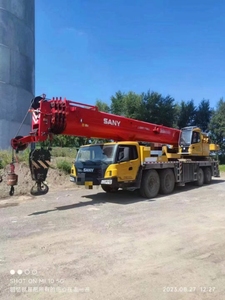 Grue de camion d'occasion SAC800C7, capacité 80 tonnes, moteur Weichai, hydraulique Zoomlion, hauteur de levage 70M, pompe, moteur à engrenages, roulement - Product Image 2