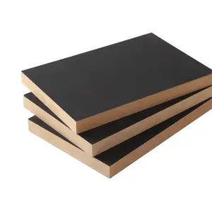 لوح من خشب ليفي متوسط الكثافة (MDF) ملون مقاس 18 مم ومقاوم للماء بأبعاد 4×8 مناسب للأثاث
