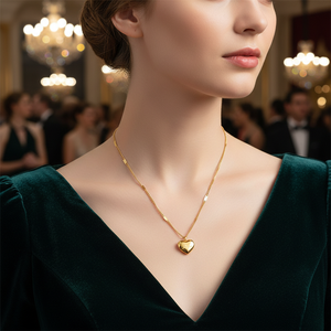 Collana Girocollo in Acciaio Inossidabile 316L Color Oro con Ciondolo a Cuore, Gioielli alla Moda, Regalo per Feste - Product Image 4