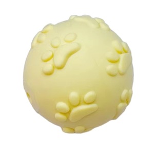 Köpek Çiğneme Oyuncağı Floresan Sarı Ayak İzi Desenli 6cm Köpek Oyuncak Topu Köpek Ses Çıkaran Oyuncak - Product Image 4