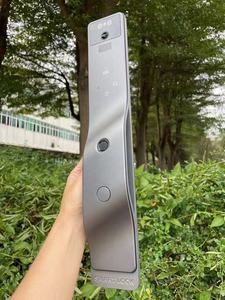 Popular Juego de Cerradura de Puerta Inteligente de Entrada Principal con Reconocimiento Facial 3D, Automática, para Exteriores, Impermeable, con Cámara de Seguridad, Compatible con TTlock, Tuya, NFC y Wifi, Hecho en China - Product Image 2