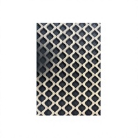 Panneau acoustique en bois à grille diamantée de grande taille 2400 mm, panneau acoustique en placage reconstitué du sol au plafond pour auditorium