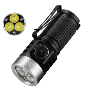 Lampe torche de voyage portable de poche à 3 LED lumineuses rechargeables avec double fixation et clip magnétique pour chapeau - Product Image 1