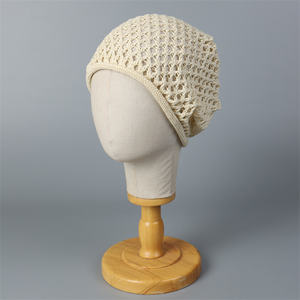 Mode 2025 unisexe main Crochet béret bonnet chapeau dentelle femmes tricoté casquette respirant couleur unie crâne casquette Cloche été chapeaux - Product Image 2