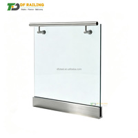 Balustrade de balcon en verre trempé sans cadre, nouvelle conception DF, avec système de balustrade en verre à canal en U en aluminium