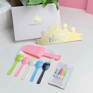 Conjunto de Pratos Descartáveis para Aniversário com Garfos, Facas para Bolo e Vela para Escolher, Suprimentos de Festa Multicoloridos - Product Image 3