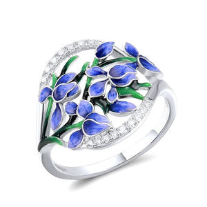 Anello Floreale A187 in Argento Sterling 925 con Zirconi Incastonati, Gioiello Regalo per Donne - Product Image 1