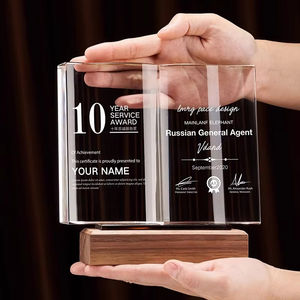 Trofeo de cristal de madera del fabricante Impresión UV Placa de cristal personalizada Forma de libro Premios de trofeos de cristal en blanco - Product Image 3