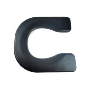 Siège de toilette en forme de U en plastique PP noir Xiu Fen Hardware pour accessoires de chaise de douche - Product Image 1