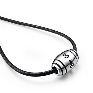 Collier en cordon ciré noir de 2 mm de large x 455 cm de long avec fermoir argenté pour pendentif - Product Image 4