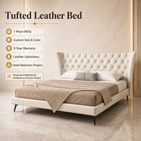 Lit en bois capitonné en cuir de luxe moderne sur mesure avec tête de lit à volants, taille King et Queen, pour chambre d'hôtel/villa
