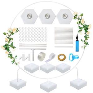 Support de toile de fond en arc rond de mariage en PVC blanc Offres Spéciales 1.8M/2M avec accessoires cadre en arc de <span class=keywords><strong>Ballon</strong></span> avec Base de sac à <span class=keywords><strong>eau</strong></span> - Product Image 1