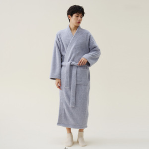 SMOOTH Bata <span class=keywords><strong>de</strong></span> Baño <span class=keywords><strong>de</strong></span> Forro Polar Coral Nueva Colección Otoño Invierno, Bata Larga <span class=keywords><strong>de</strong></span> Terciopelo Suave y Grueso, <span class=keywords><strong>Pijama</strong></span> Unisex para Parejas - Product Image 5