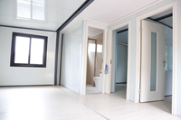 XH Mobile Tiny House 3 4 Bedroom Maisons préfabriquées pliantes 20 pieds 40 pieds Maison de conteneur extensible de luxe