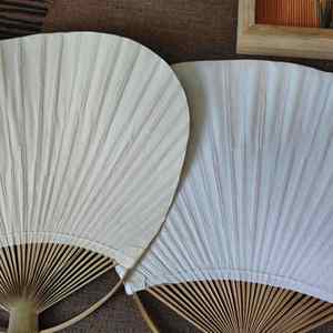 Éventail en bambou sculpté traditionnel chinois, Uchiwa classique, cadeau de mariage pour la décoration intérieure, élégant, idéal pour le Nouvel An chinois - Product Image 5