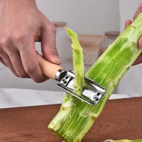 2026 Keuken Fruit- en Groente Schilmesje Multifunctioneel Ananas Schilmesje Suikerriet Sla Schilmesje met Houten Handvat
