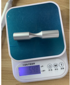 Soporte de <span class=keywords><strong>Pared</strong></span> de Aluminio para 1 Botella de Vino, con Clavijas, Oxidado, Piezas Mecanizadas por CNC, Personalizado, Apto para Bodegas y Bares Domésticos - Product Image 3