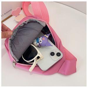 Mini <span class=keywords><strong>bolsa</strong></span> de pecho con logotipo personalizado de fábrica 2025 Nueva riñonera portátil para niños con correa ajustable riñonera OEM entrega rápida <span class=keywords><strong>en</strong></span> Stock - Product Image 5