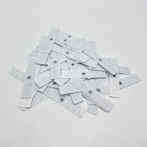 Étiquette RFID UHF longue portée TF8510 860-960 MHz 10 m pour le suivi des textiles, du linge et des vêtements, puce U8/U9 70*15 mm - Product Image 6