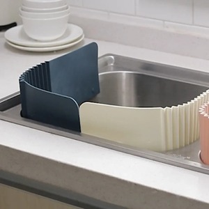 1 pièce Barrière anti-éclaboussures réglable pour évier de cuisine, pour le lavage des légumes et le drainage, accessoires de cuisine - Product Image 6