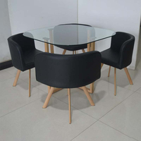 Table à manger moderne à prix avantageux avec plateau en verre trempé transparent et 4 chaises