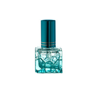 Flacon de parfum en verre texturé en forme de cœur coloré de 10 ml, atomiseur carré portable, flacon d'échantillon de parfum rechargeable