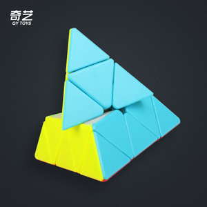 Qiyi Qiming S2 Pyramid Cube 3x3 Triangle Jouet éducatif pour enfants - Product Image 1
