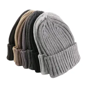 비니 모자 따뜻한 아크릴 겨울 니트 커프스 비니 부드러운 따뜻한 비니 모자 맞춤형 로고 스키 모자