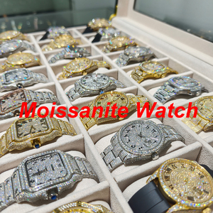 Nuovo Orologio da Uomo Automatico Quadrato Scheletrato Lussuoso Iced Out con Diamanti Moissanite Luminosi in Oro, Argento e Oro Rosa - Product Image 5