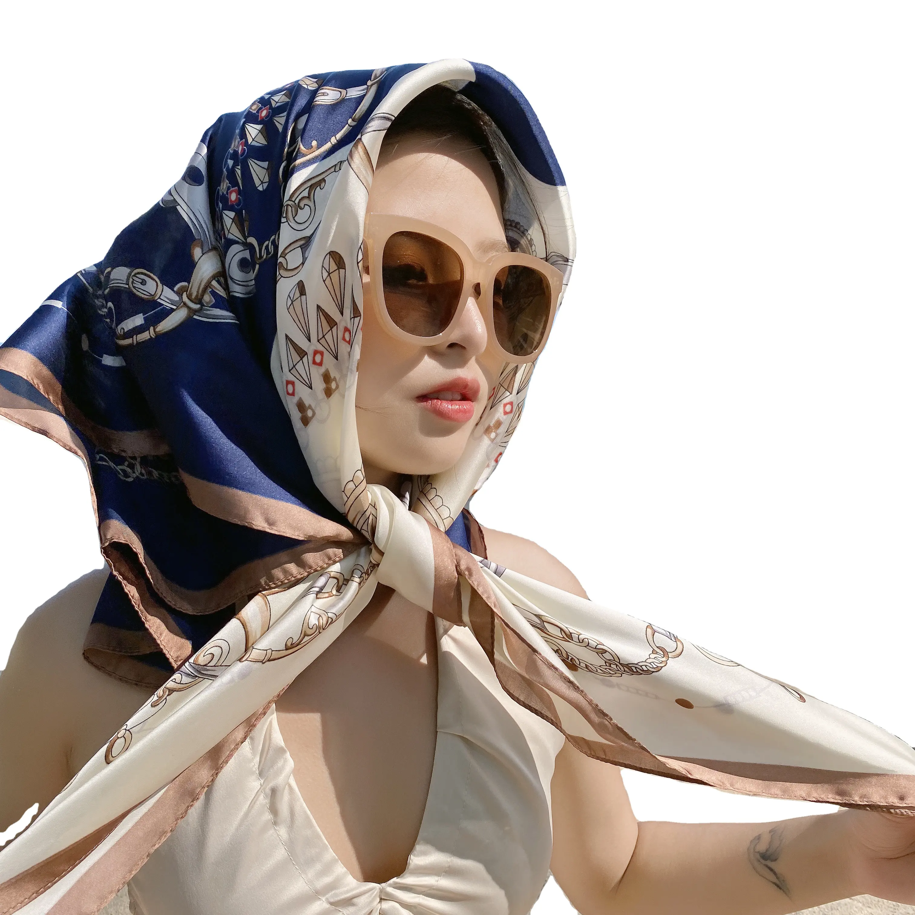 2022 Luxury Fashion 130*130 cm Silk Scarves Women Foulard Head