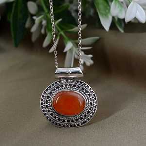 En gros Naturel Ovale Rouge Cornaline Pendentif À La Main Déclaration Bijoux avec Plaqué Onyx Chunky Tribal Déclaration Opale Charme - Product Image 2