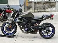 Moto d'occasion Yamaha XJ6 600cc, confortable pour les trajets quotidiens, à essence, en promotion
