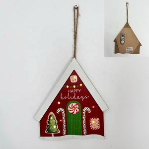 Décoration de Noël suspendue en bois à piles AA - Ornements lumineux en forme de maison de Père Noël et de rennes, LED multicolores, contrôle par minuterie - Product Image 1