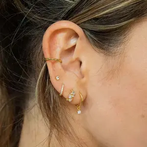 Yinju Delicate Sieraden Custom Eenvoudige Enkele Steen Geboortesteen Stud Earring Groothandel