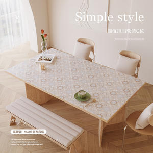 แผ่นรองโต๊ะพีวีซีพิมพ์ลายพรีเมียม รูปทรงสี่เหลี่ยมผืนผ้า ลายดอกไม้ กันน้ำ ทนความร้อน สำหรับใช้ในบ้าน - Product Image 1