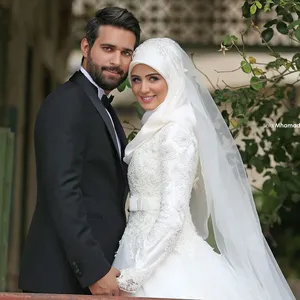Classic Plus Size Embroidery Beading Lace Sweep Train Islamic Bridal Muslim Wedding Dresses With Hijab