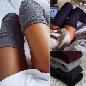 Venta al por mayor Color sólido Slouch <span class=keywords><strong>medias</strong></span> de algodón sobre la rodilla largo hasta <span class=keywords><strong>el</strong></span> muslo calcetines altos para las mujeres - Product Image 3