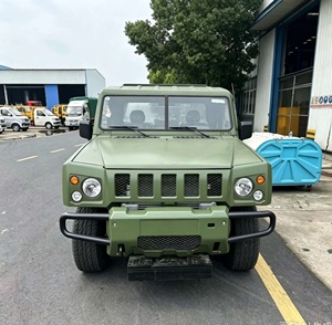 Nueva camioneta pickup 4x4 Warrior con remolque, equipada para operaciones de rescate. - Product Image 3
