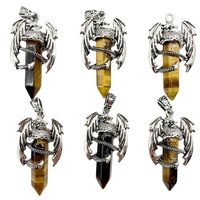 Vente en gros de pendentif dragon volant pour homme pilier hexagonal en cristal naturel pendentif dragon aile oeil de tigre collier bijoux