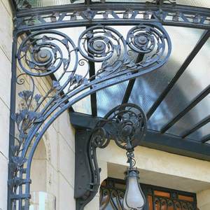 Toldo <span class=keywords><strong>de</strong></span> Hierro Forjado y <span class=keywords><strong>Policarbonato</strong></span>, Estructura Metálica <span class=keywords><strong>de</strong></span> Arte Moderno con <span class=keywords><strong>Techo</strong></span> Translúcido - Product Image 2