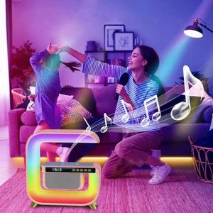 Cargador Inalámbrico Rápido 5 en 1 con Forma de G, Recargable por USB, Lámpara Inteligente con Luz Ambiental LED RGB, Altavoz Bluetooth y Reloj para el Hogar - Product Image 3