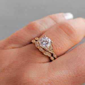 Maiyi แหวน<span class=keywords><strong>เพชร</strong></span>เม็ดเล็ก18K สีเหลืองทองสำหรับปลูกในห้องปฏิบัติการได้รับการรับรองจาก <span class=keywords><strong>Gia</strong></span> - Product Image 5