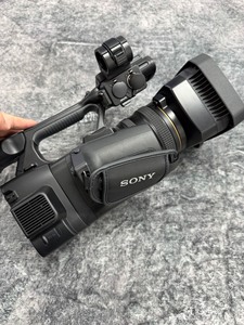 Caméra de <span class=keywords><strong>conférence</strong></span> Sony FDR-AX1E 4K avec <span class=keywords><strong>zoom</strong></span> 10x, 90% neuve - Product Image 3
