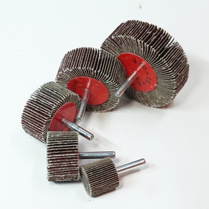 Roue à lamelles en oxyde d'aluminium avec tige <span class=keywords><strong>de</strong></span> 25 mm, roue <span class=keywords><strong>de</strong></span> <span class=keywords><strong>ponçage</strong></span> cylindrique épaisse <span class=keywords><strong>pour</strong></span> le débavurage, le polissage et la finition des surfaces OEM - Product Image 4