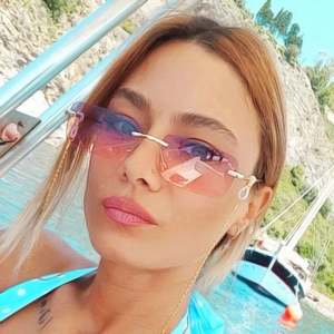 Style estival 2021, lunettes de soleil rétro pour femmes, dégradé de couleurs, UV400, lunettes de soleil carrées sans monture pour femmes - Product Image 1