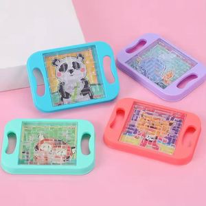 Jeu de labyrinthe éducatif portable, casse-têtes stimulants, cadeau de Noël, cadeau pour les enfants, cadeau d'échange pour sacs de friandises - Product Image 2